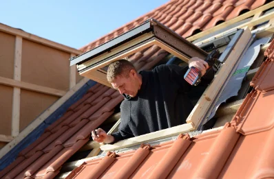 Pose de fenêtres de toit Velux à Servanches